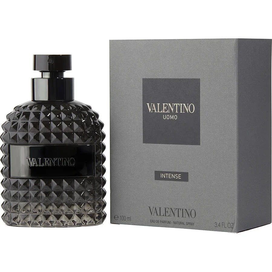 Descubre Valentino Uomo Intense, un Eau de Parfum de 3.4 oz. Compra ahora y disfruta de esta fragancia intensa con notas de cuero y vainilla, ideal para la noche.