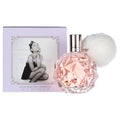 Descubre Ariana Grande Ari, un Eau de Parfum de 3.4 oz para mujer. Compra ahora y disfruta de esta fragancia dulce con notas de malvavisco y pera, ideal para la mujer juvenil.
