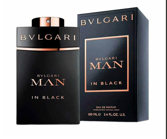 Descubre Bvlgari Man in Black, un Eau de Parfum de 3.4 oz con notas de ron y especias. Compra ahora y disfruta de esta fragancia poderosa y misteriosa, perfecta para la noche.