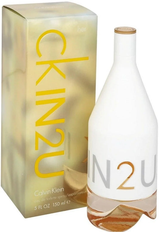 Descubre Calvin Klein CK IN2U, un Eau de Toilette de 5 oz. Compra ahora y disfruta de esta fragancia fresca con notas de pomelo y vainilla, ideal para la mujer moderna.