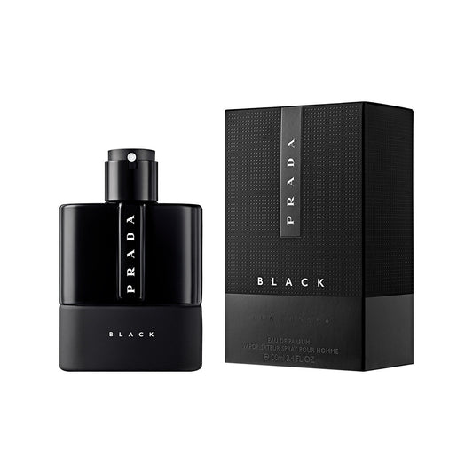 Descubre Prada Luna Rossa Black, un Eau de Parfum de 3.4 oz. Compra ahora y disfruta de esta fragancia especiada con notas de bergamota y pachulí, ideal para la noche.