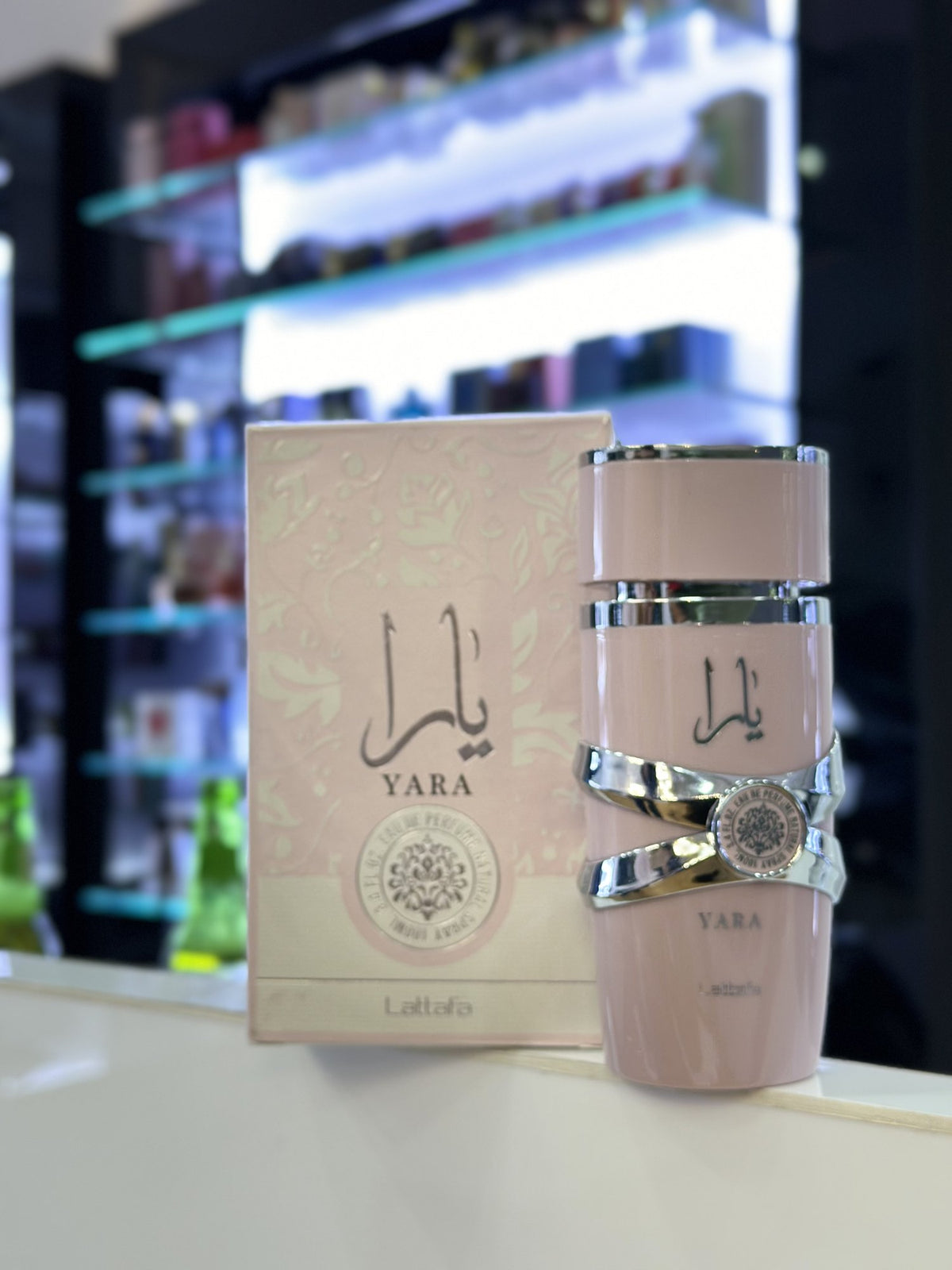 Foto real en tienda Perfumería García, Plaza Luperón